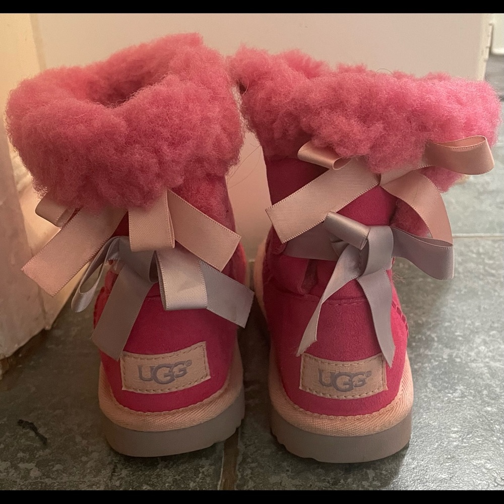 Pink Girls Uggs size 12